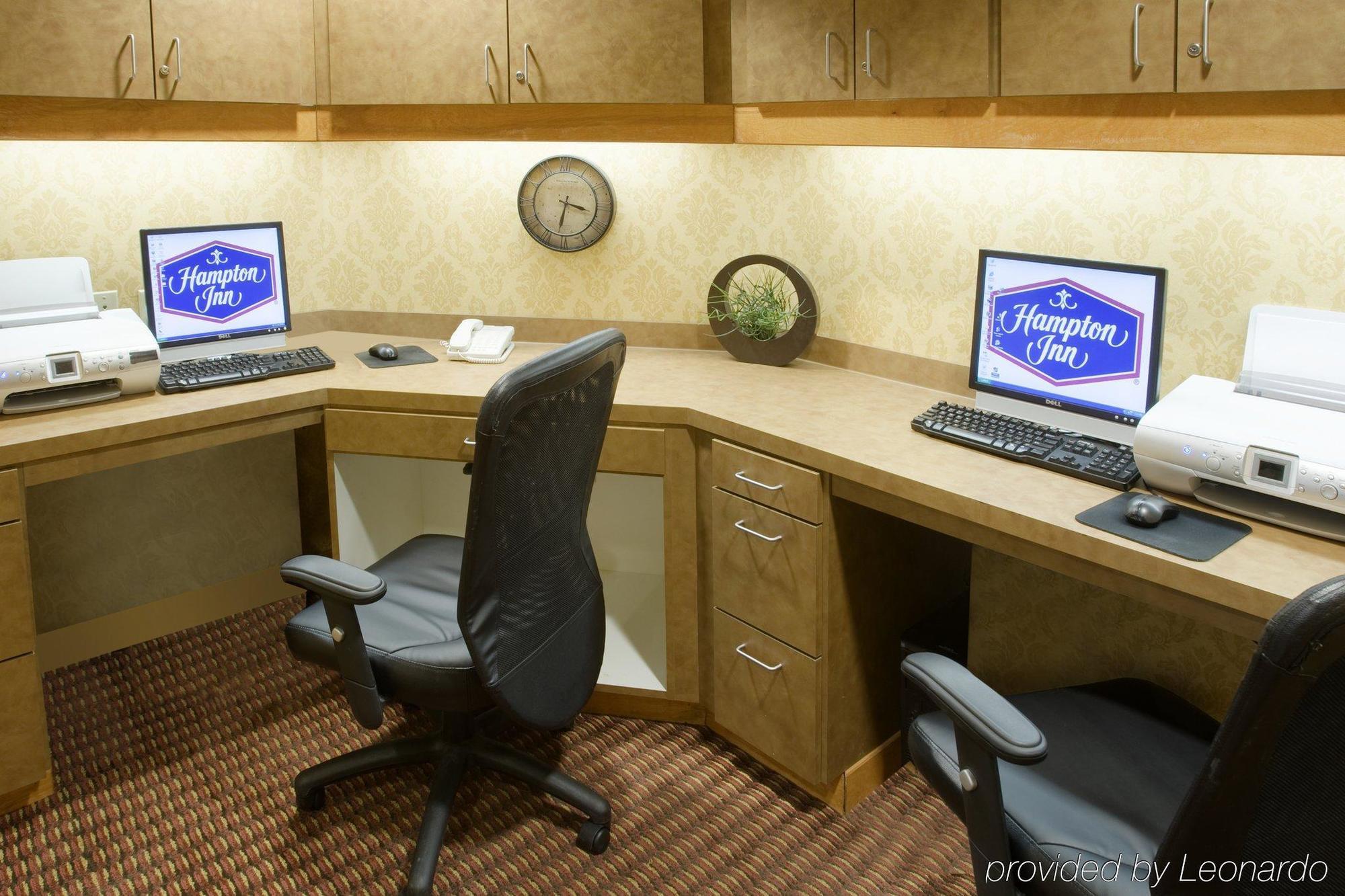 Hampton Inn & Suites Mccomb Facilities photo